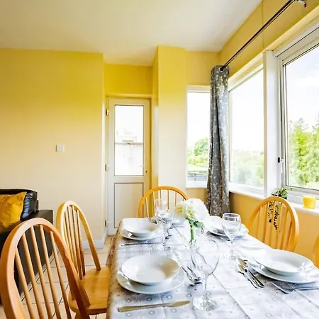 74 - Affordable 3 Bed With Parking * Γκάλγουεϊ