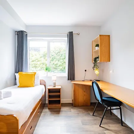 74 - Affordable 3 Bed With Parking Appartamento Galway