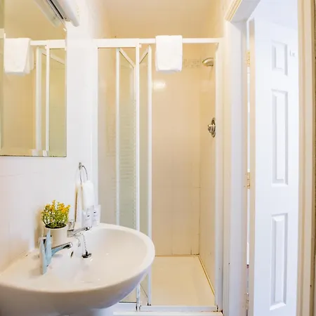 74 - Affordable 3 Bed With Parking