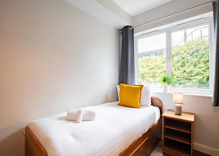 74 - Affordable 3 Bed With Parking